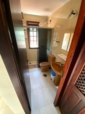 Guaecá Beach 4 People - gated community, 20 meters from the beach