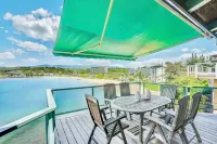Direct Oceanfront Kalapaki Beach Home, Wrap-Around Lanai, A/C, Views, Sleeps 8 - 3-stjärniga
