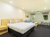 Red Bridge Motor Inn Hotels in Nambour