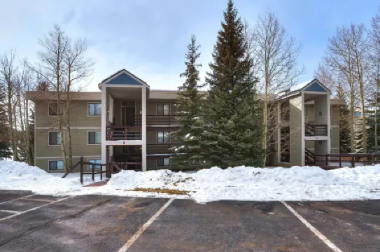 303D Dillon Bay 2Br Awesome Views 2 Bedroom Condo by RedAwning