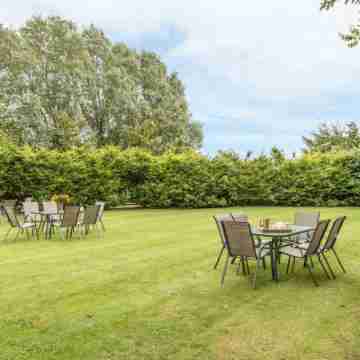 Stephen's Cottage Hotel Exterior
