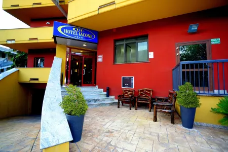 Hotel Iacone Отели в г. Кьети