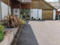 Little Rondeval Hotels in Totnes