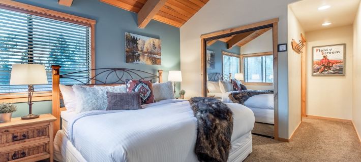 Courchevel 14 Remodeled Light and Bright Mountain Cabin, Walk to Canyon Lodge Slopes by RedAwning Hotels in Mono County