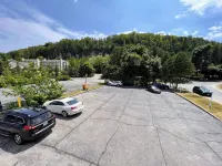 Main Street Motel - Parking