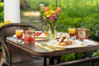 Candleberry Inn on Cape Cod - breakfast