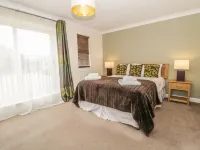Ladybird Hotels near Morrisons Distribution