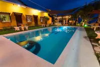 Big Daddy's Beach Club & Hotel - Pools