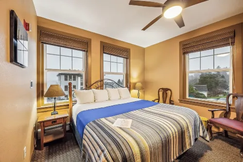 Hotel Cathlamet