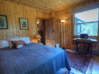 Maccracken Stead -- Ev #3259 2 Bedroom Cabin by RedAwning