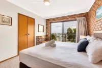 Illawong Apartments