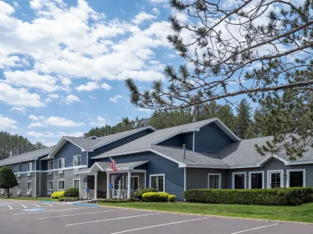 Country Inn Two Harbors