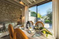 폰도 라 캄파뇰라 가르냐노 호텔