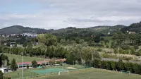 Hotel Seminario Aeropuerto Bilbao - Mountain view