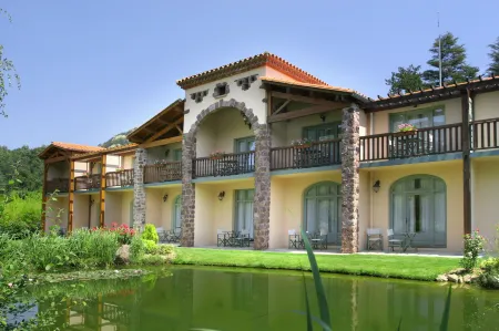 Le Domaine de Falgos Golf & Spa Отели в г. Пра-де-Молло-ла-Прест