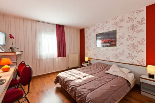 Cit'Hotel du Circuit - 2-Star