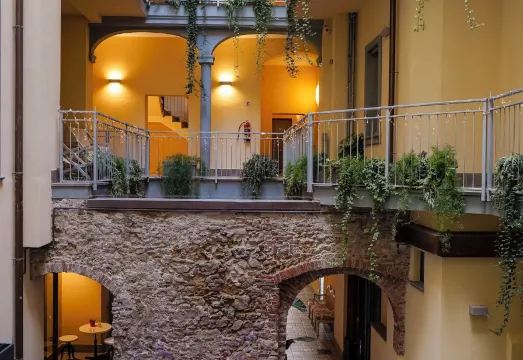 Agave in Citt, Livorno - 2026 Prices & Reviews | Trip.com