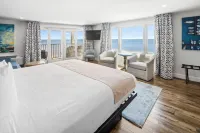 Pelham House Resort Hotels in Dennis Port