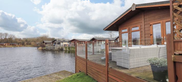 Otters Reach Hotels in Lancaster District