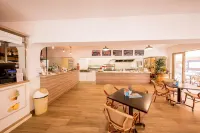 Golfo del Sole Holiday Resort - bar