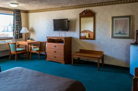 Guest House Inn Hotels in Junction City