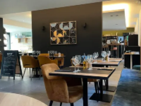 Le Presbytère de Sautour Hotels in Philippeville