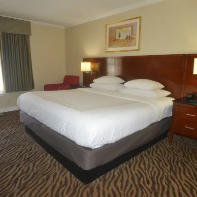 Hometown Inn & Suites Hotels near QuikTrip Exposition Center