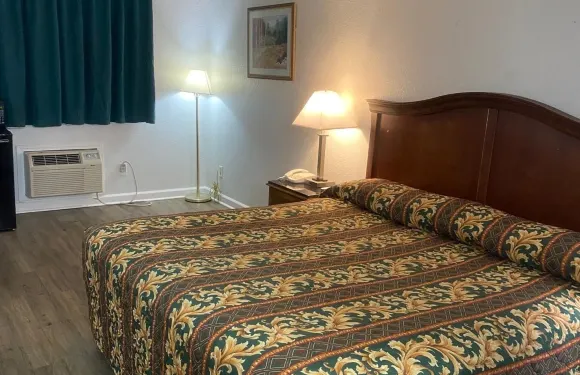 薩凡納汽車旅館