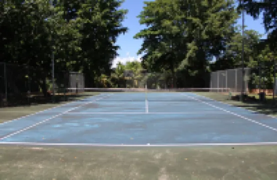 Family-Friendly Oasis in Gated Community, Fast Wi-Fi, Pickleball, Free Parking!