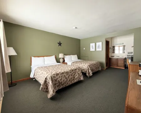 The Trail Inn - Newberry, MI - 13467 M-28 Hotels in Luce County