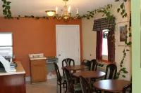 Coach Inn - Summerville Hotels in Trion