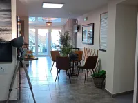 Hotel le Majestic Canet Plage Ξενοδοχεία στην πόλη Canet-en-Roussillon