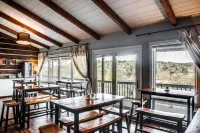 Cliff Dwellers Inn Hotels in Blowing Rock