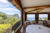 Hotel Castello Monticello - parkir