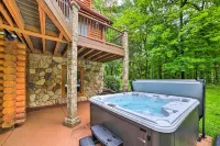Classy Home w/ Hot Tub: 2 Mi to Lake Access! - 3-نجوم