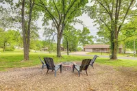 1 Mi to Table Rock Lake! Home w/ Water Views - Alojamientos