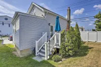Long Island Home Near Beaches and Golf Отели рядом с достопримечательностью «Парк Тобей Бич Спрей»