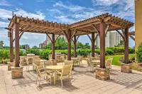 Coastal Condo: Patio & Free Resort Amenities! - Apartments