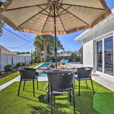 1 Mi to Deerfield Beach: Stylish Studio w/ Pool! Others