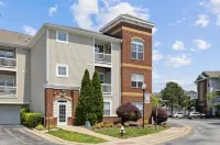 Mountain Jade Garden Condo Resort 2 bed 2 bath near Newport  News City Center 克里斯托弗新港大學附近的飯店