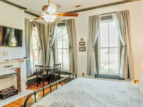 Alpine Bed and Breakfast Hotels in Alpine