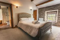 The Green Dragon at Hardraw Hotels in Bainbridge