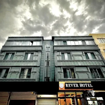 Rever Hotel