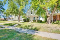 Warrensburg Home, Close to Downtown! Hotels in Warrensburg