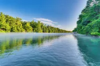 Family-Friendly Riverfront Manor on the Little Red