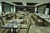 Clarks Inn Badami - Parkering