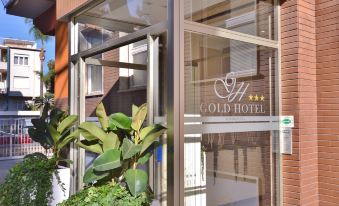 Gold Hotel