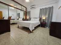Aurela Residences Hoteles cerca de Merryland Amusement Park