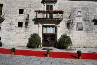 拉斯托弗德莊園飯店 - 德孔波斯特拉旅館
