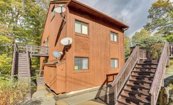 Modern Vernon Township Condo Near Ski and Water Park